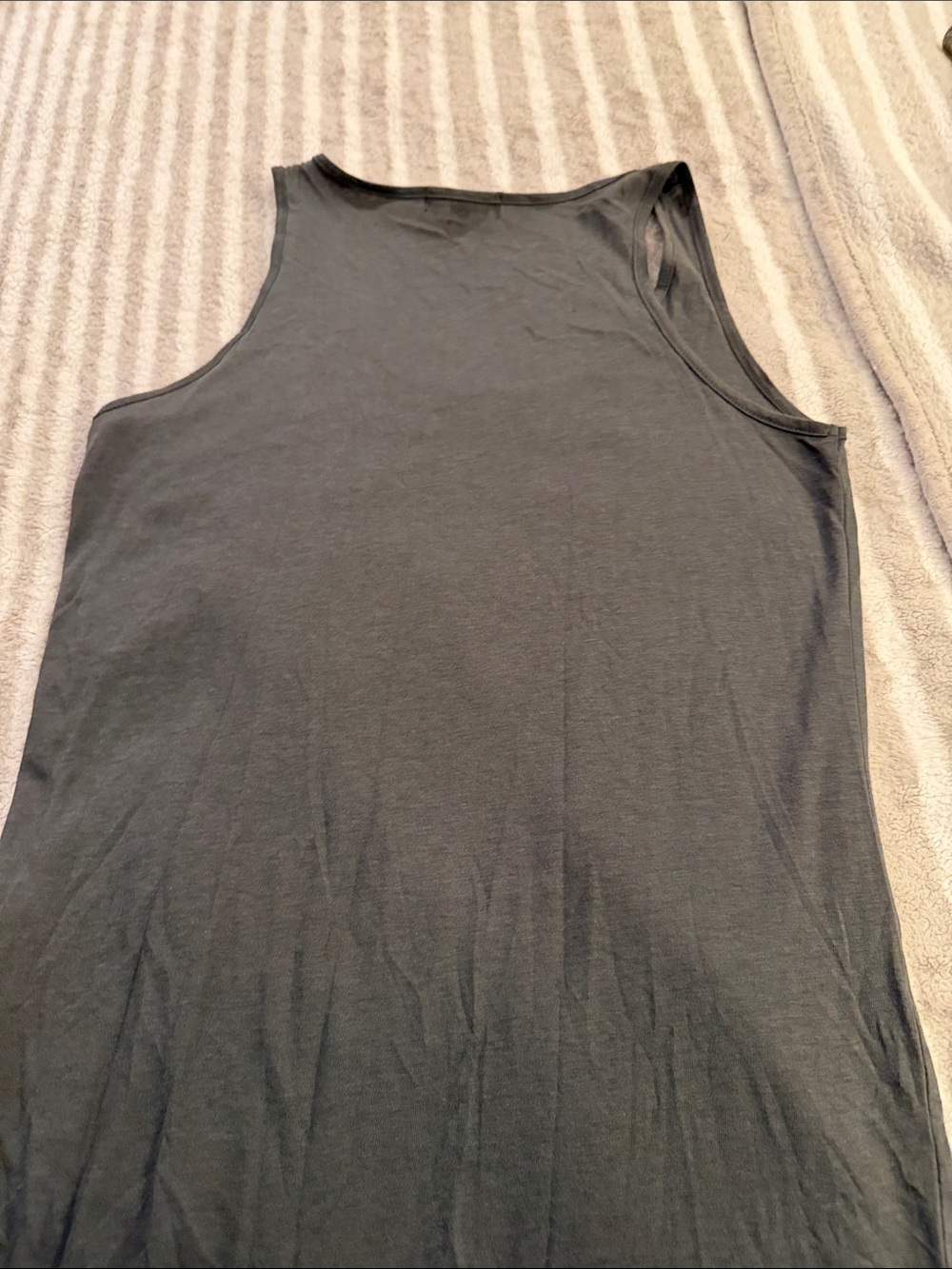 GAP Soft Grey Ruffle Front Tank Top - Picture 5 of 5